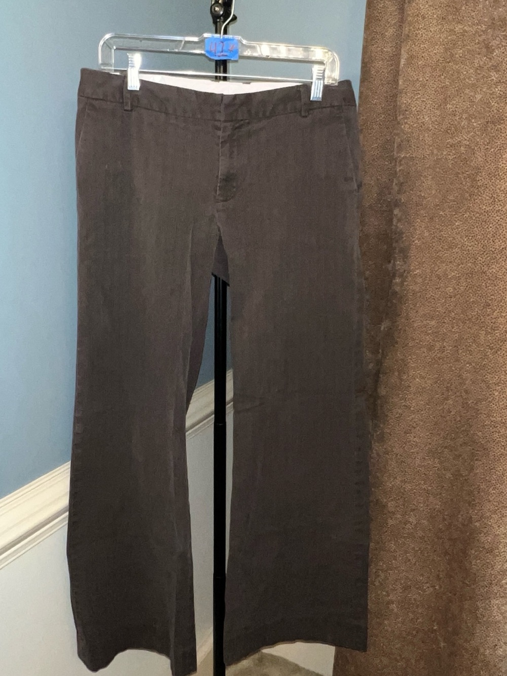 GAP Woman's Corduroy Pants in Dark Brown
